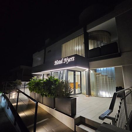 Albergo Nyers Перуджа Екстериор снимка
