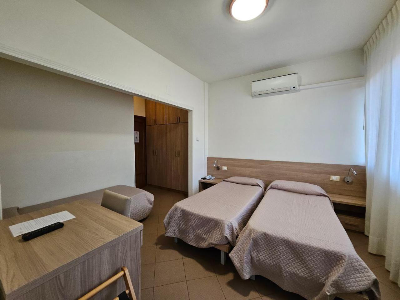 Albergo Nyers Перуджа Екстериор снимка
