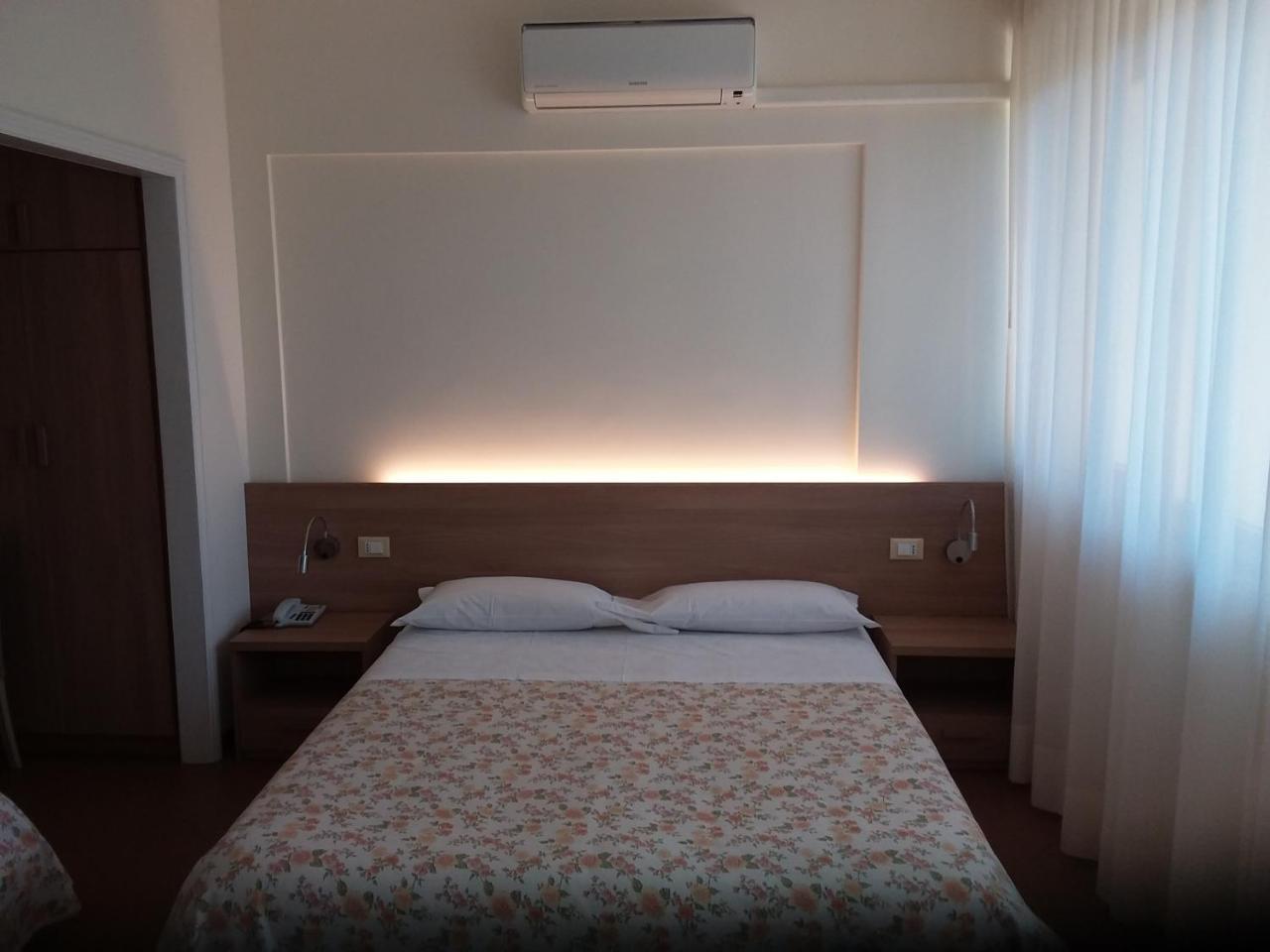 Albergo Nyers Перуджа Екстериор снимка