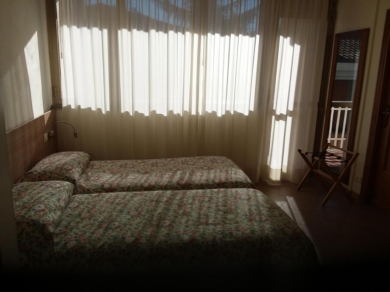 Albergo Nyers Перуджа Екстериор снимка